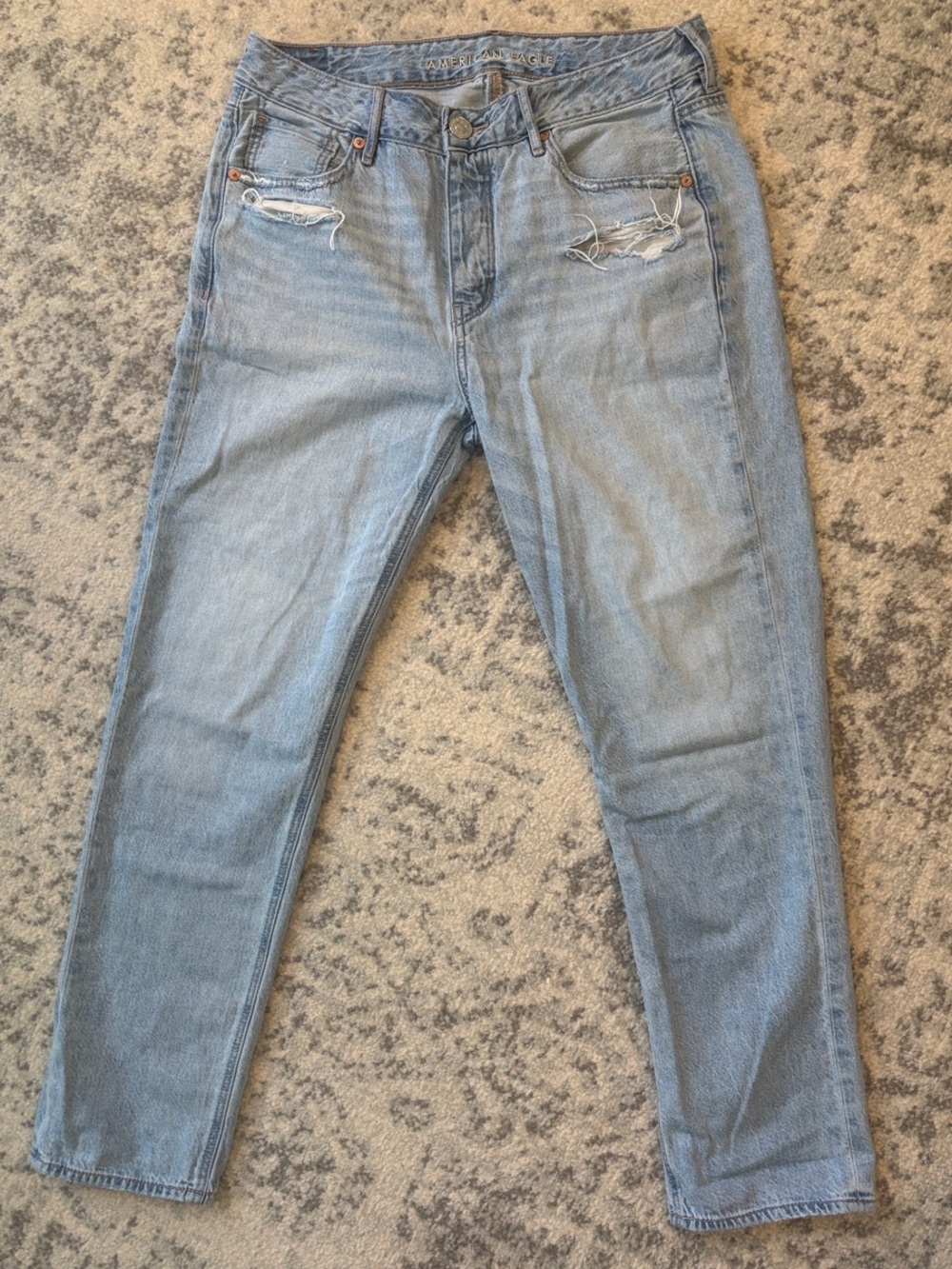 American Eagle Outfitters Tomgirl Light Blue Slim Straight Distressed Jeans